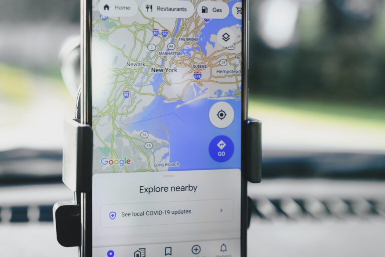 Aplicación Google Maps en smartphone
